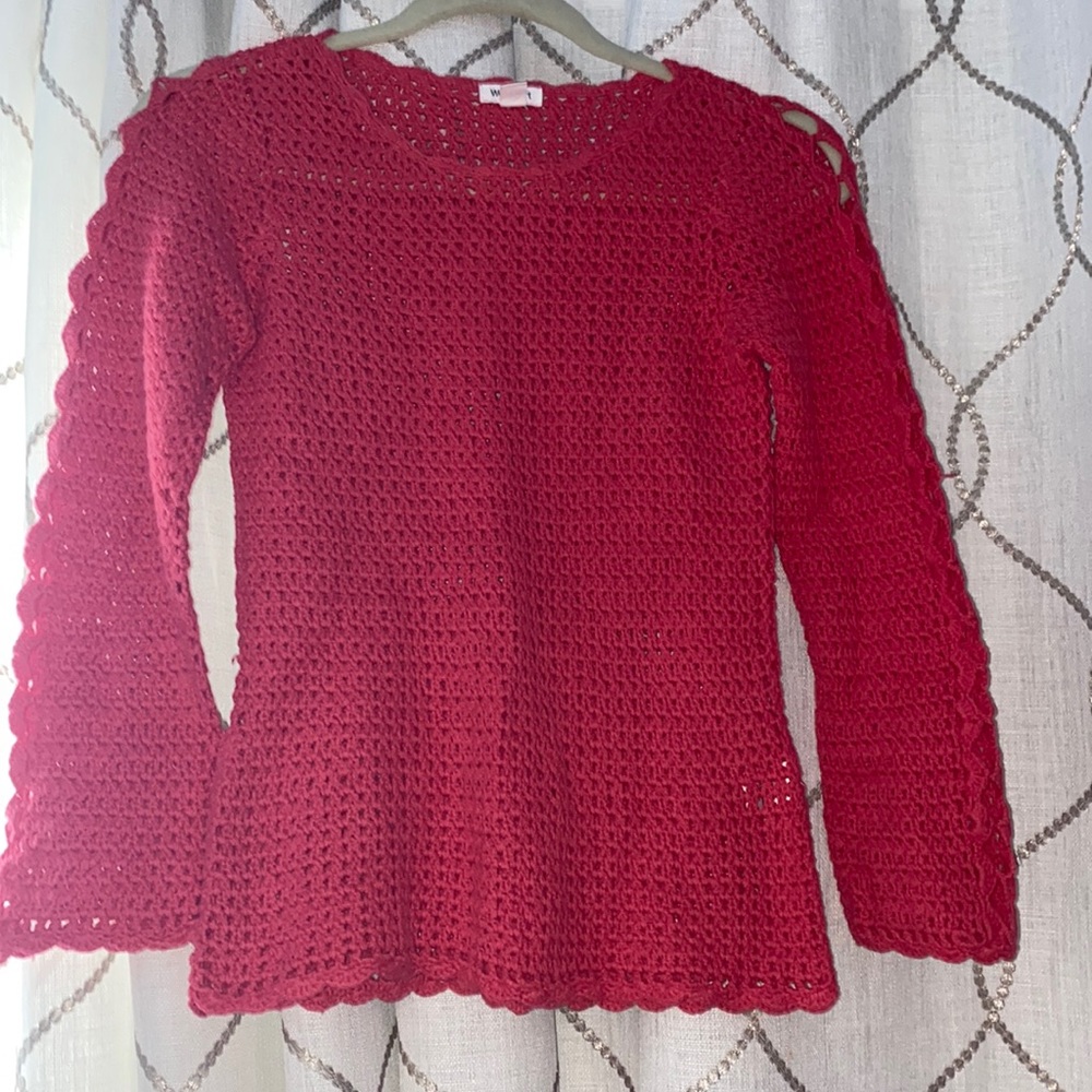 Pink/red sweater